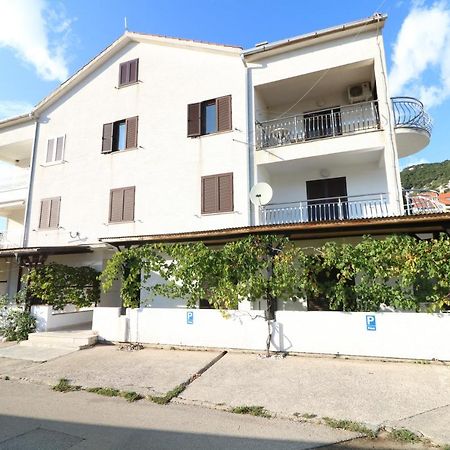 Apartments Vladan With Terrace Baška Esterno foto
