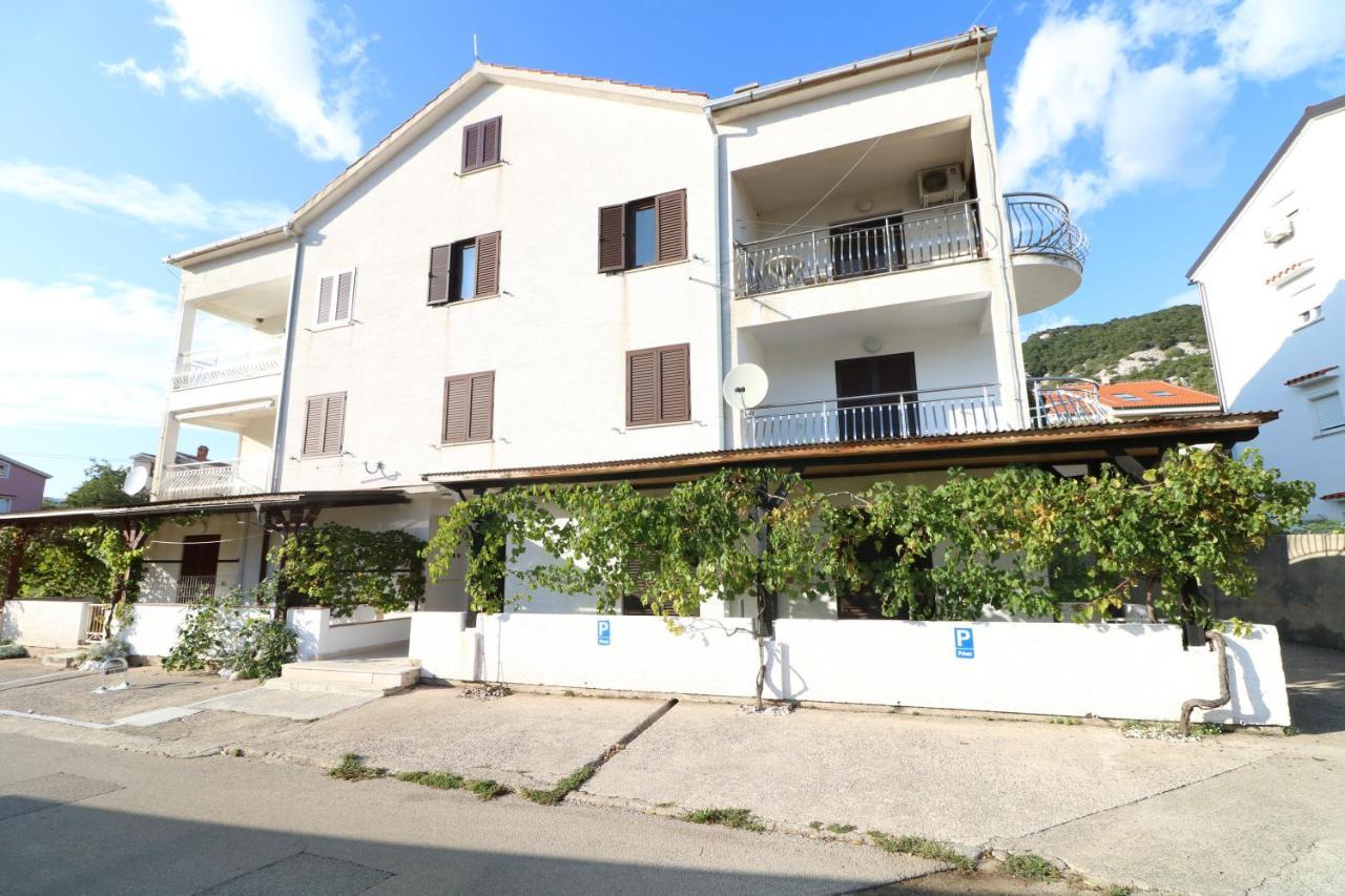 Apartments Vladan With Terrace Baška Esterno foto